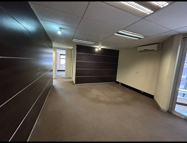 464M² OFFICE TO LET IN SANDTON CENTRAL
